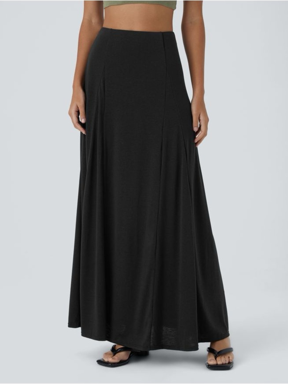 🆕(NWT) HALARA High Waisted Side Zipper Maxi Flare Skirt. Black. Size LG.